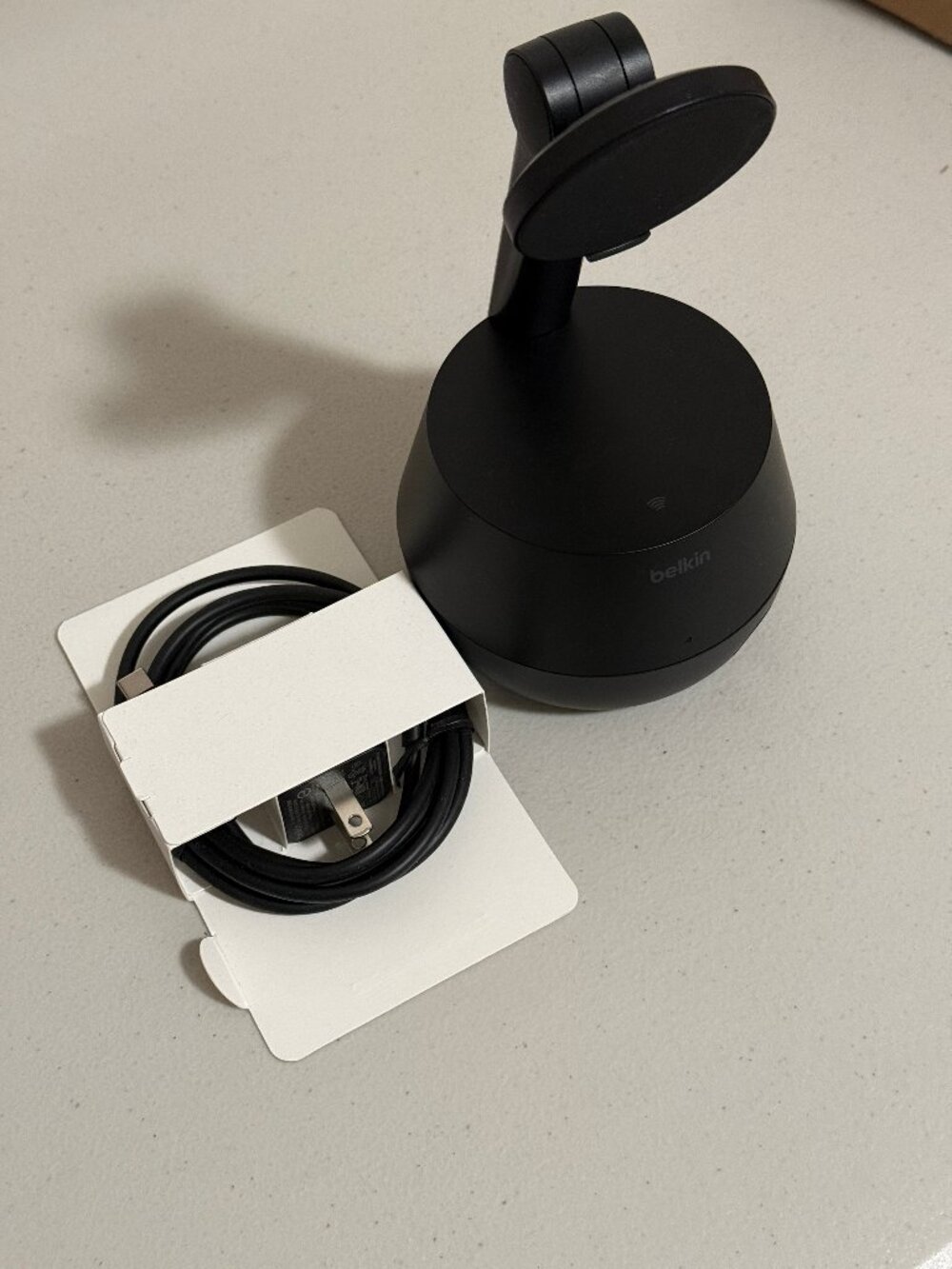 Belkin Auto Tracking Stand Pro for iPhones